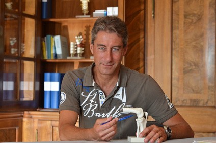 Dr. med. Paech ist Ihr Fussspezialist in Zürich.